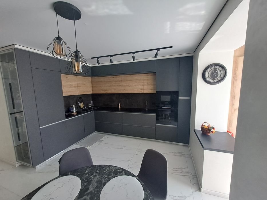 Продаж 3 км квартири по вул. В Великого.єОселя, єВідновлення