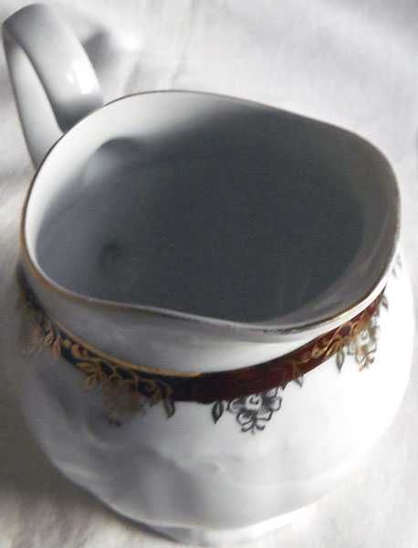 Sygnowany Porcelanowy MLECZNIK Bogucice Zdobiony złotem czas PRL u