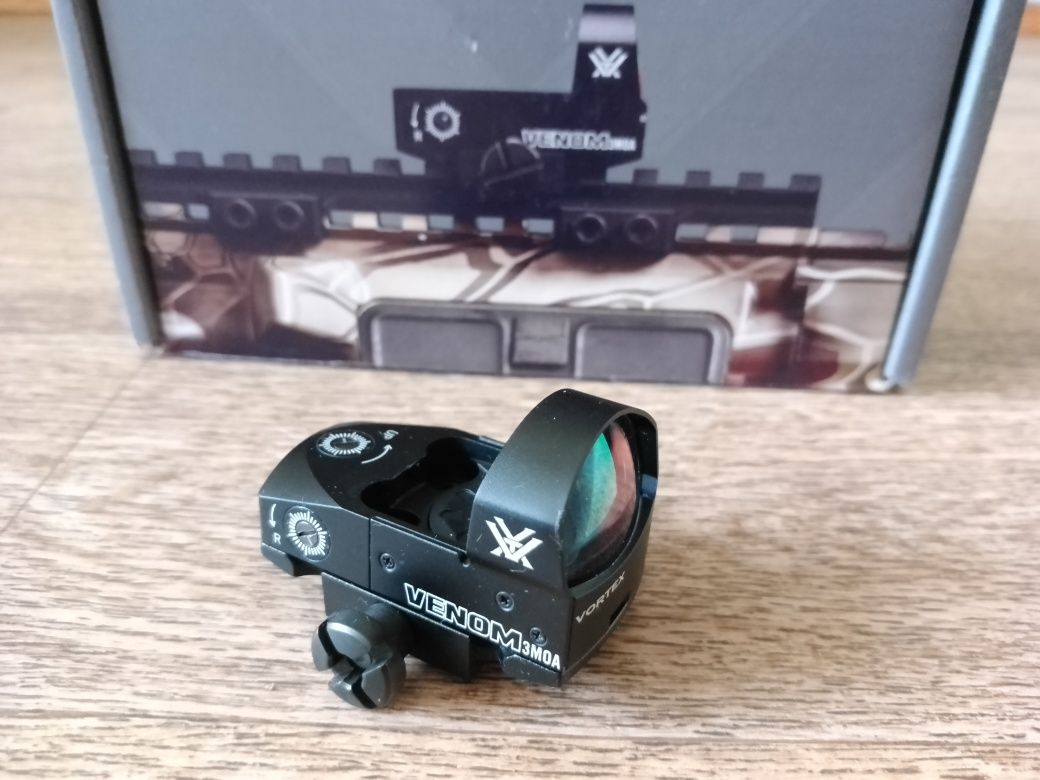 Приціл коліматорний Vortex Venom Red Dot 3 МОА (VMD-3103)