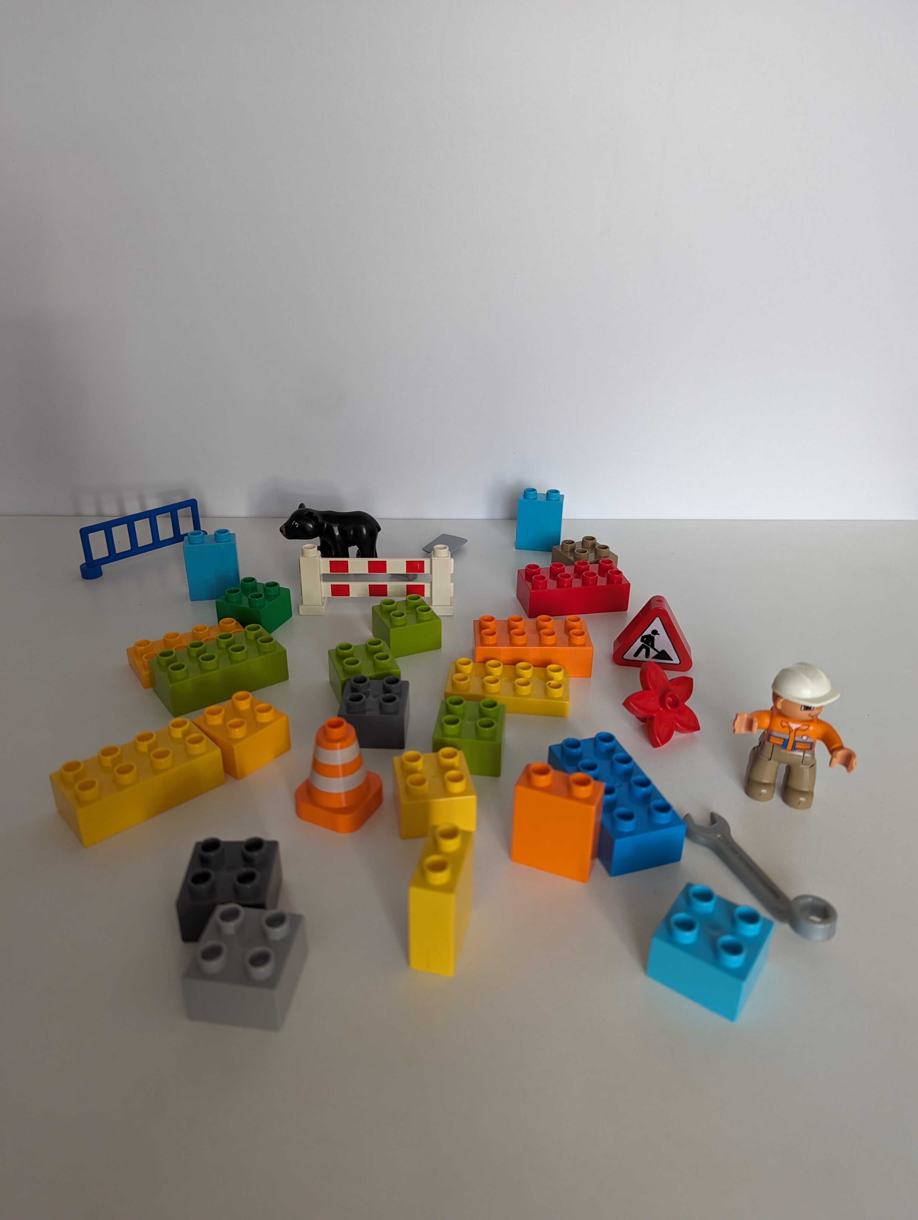 Płytka LEGO Duplo z klockami