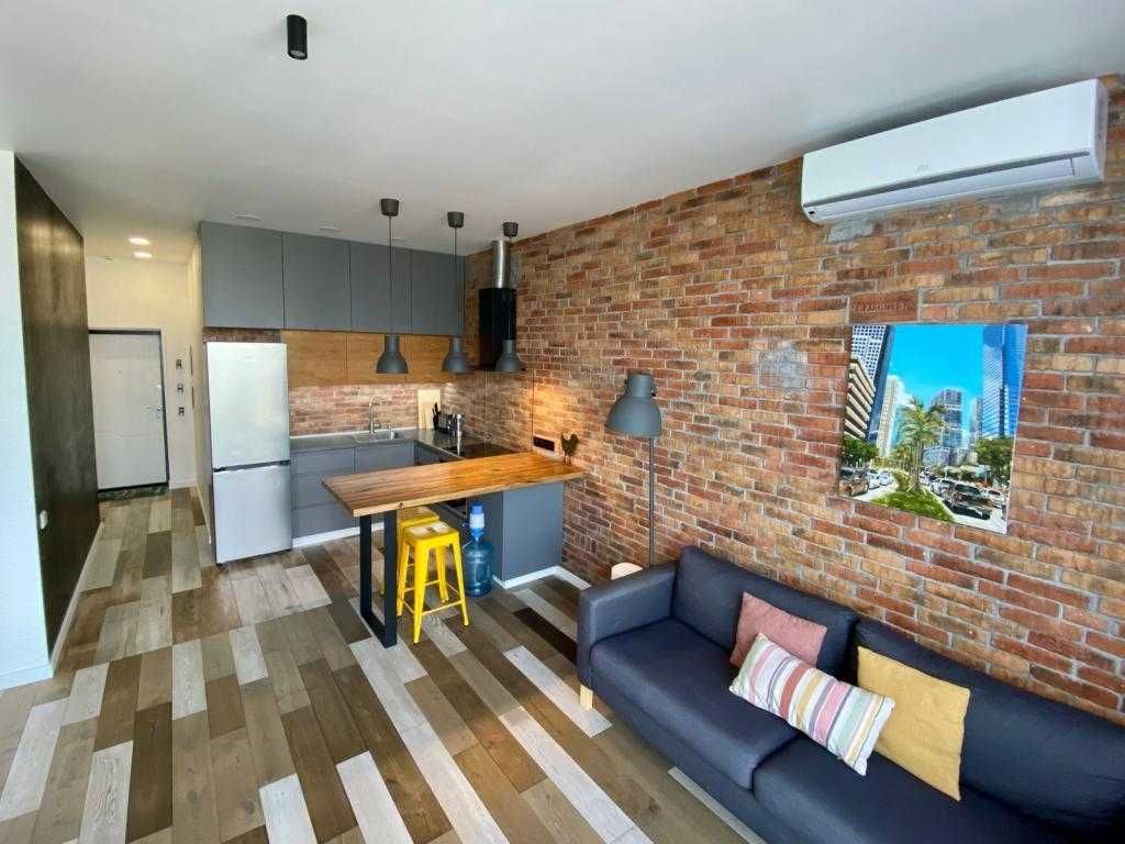 Продаж 1к ЖК Smart Plaza Polytech затишна видова з ремонтом