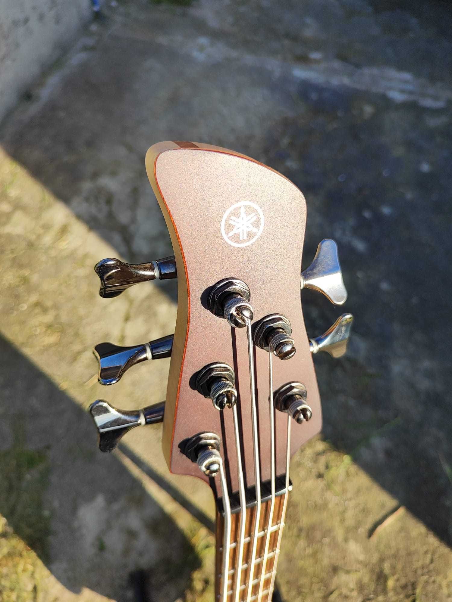 Baixo Elétrico Yamaha TRBX505