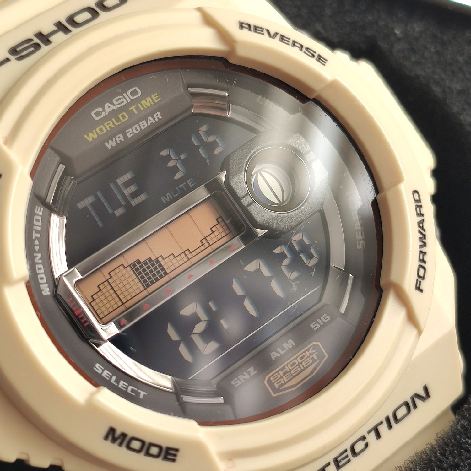 Zegarek Casio G-SHOCK GLX 150.