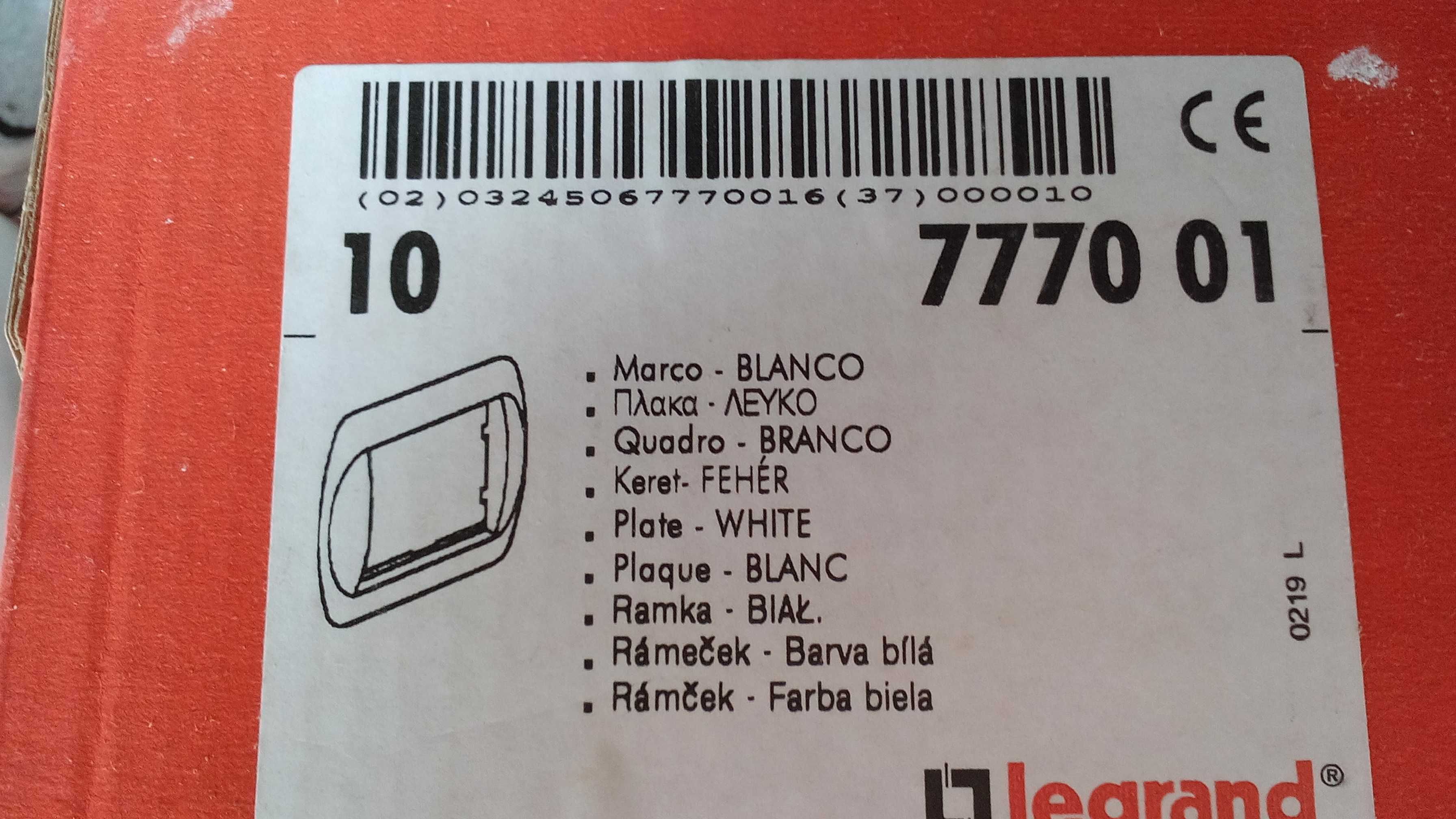 Legrand Galea 7770_01 espelho, Tomada c\ transformador isolamento Suno