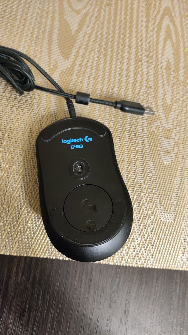 МишкаLogitech g403