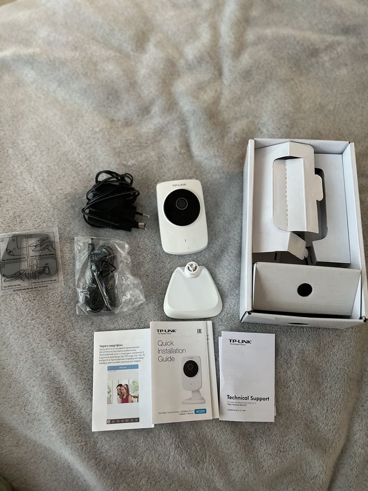 TP-LINK NC220 Day-Night Cloud Wi-Fi Camera, 300Mbps