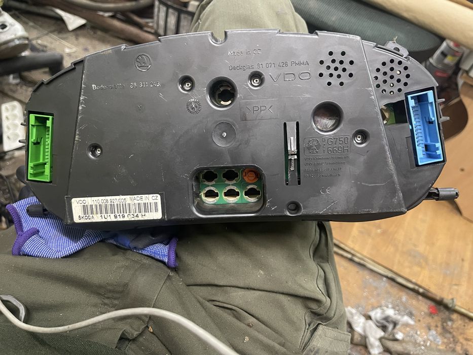 Приборна панель skoda octavia 1U1 919 034 H