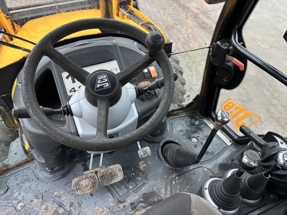 Екскаватор JCB 3CX 2005р.в.