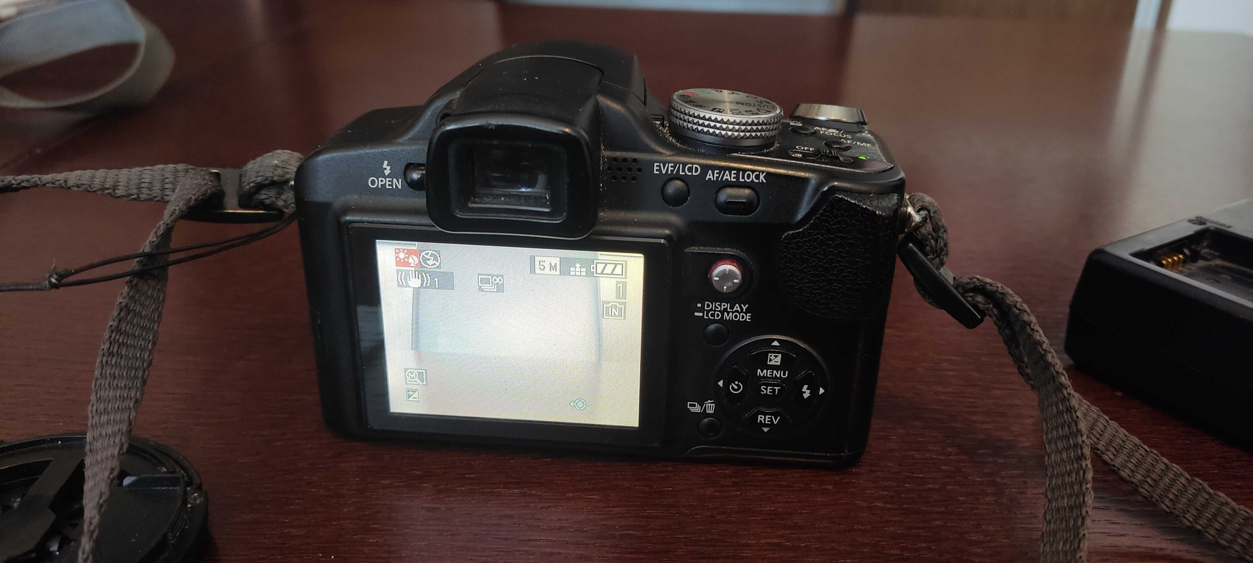 Panasonic Lumix DMC-FZ18