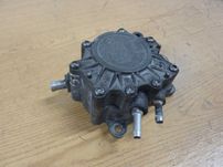 VW PASSAT B6 AUDI A4 B7 2,0 TDI 16V vacum pompa paliwa 03G145209C