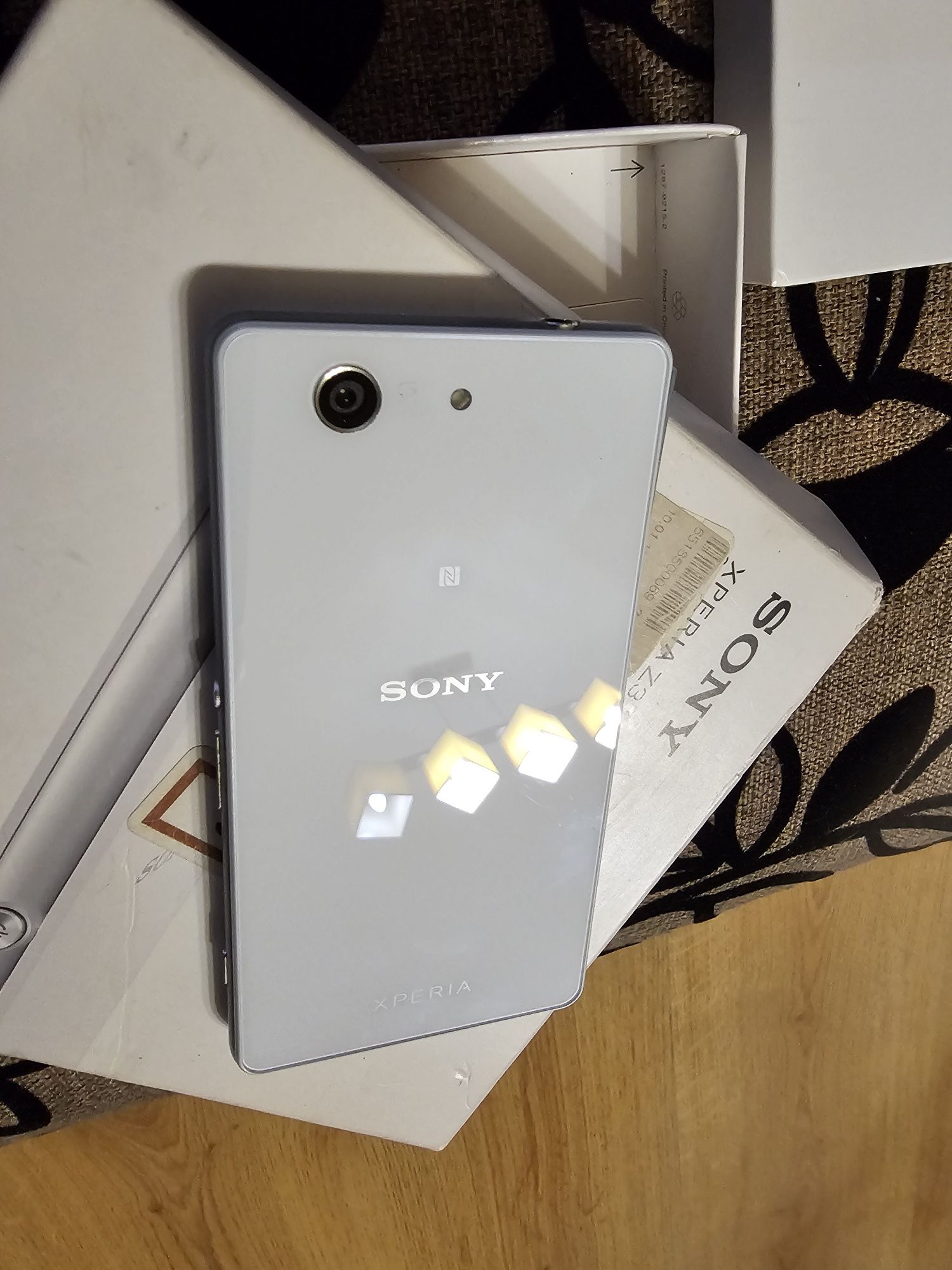 Sony Xperia Z3 jak nowy komplet