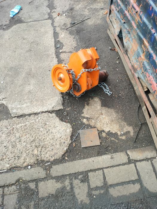 Nowy wózek jezdny do wciągarki.