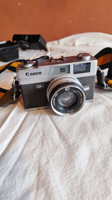 Câmara vintage Canonet QL17