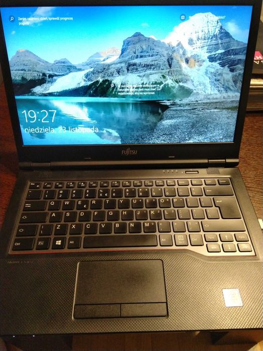 Fujitsu LifeBook E548