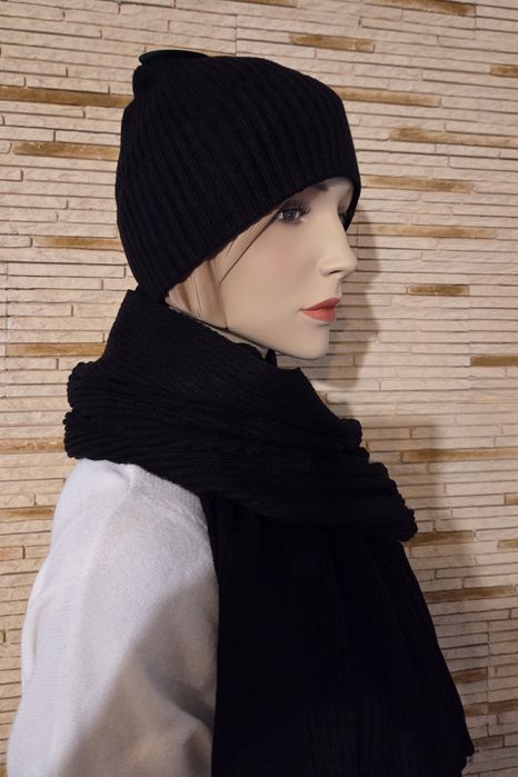 Komplet zimowy unisex czapka szalik prążek super skład kolor czarny