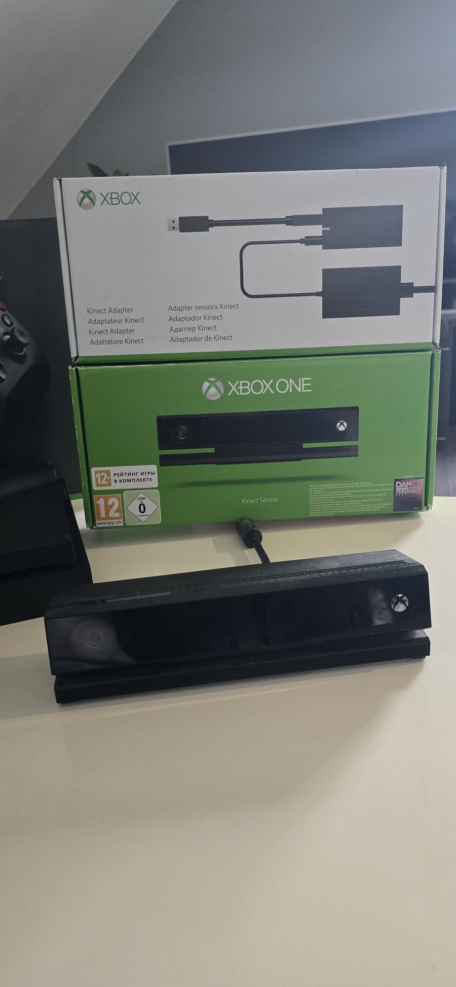 Xbox One Kinect + 2 pady + adapter i gry