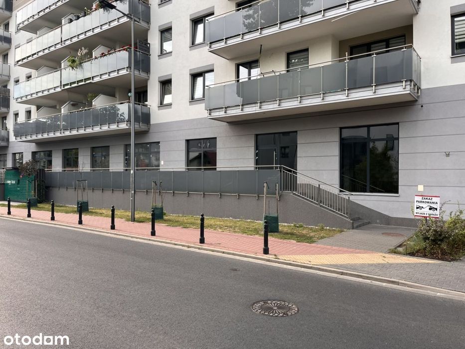 Lokal komercyjny do wynajęcia – Ząbki, część nowa