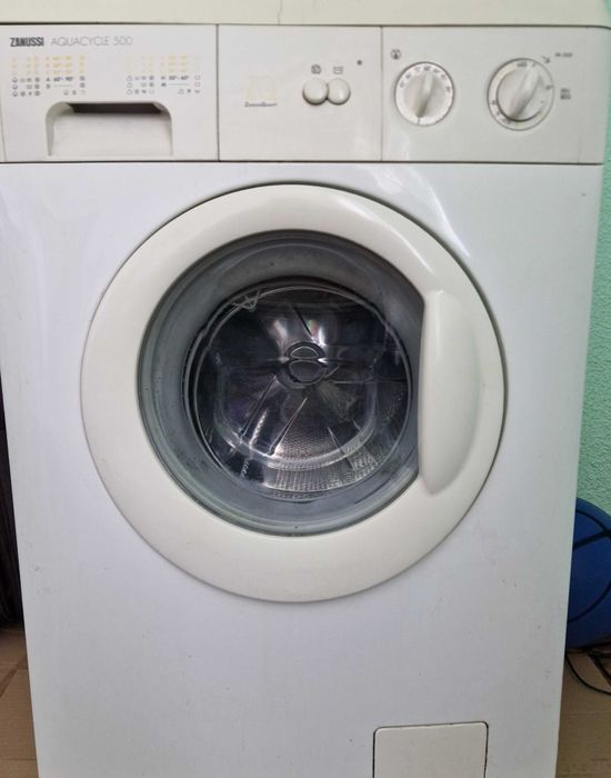 Пральна машинка zanussi FA 522