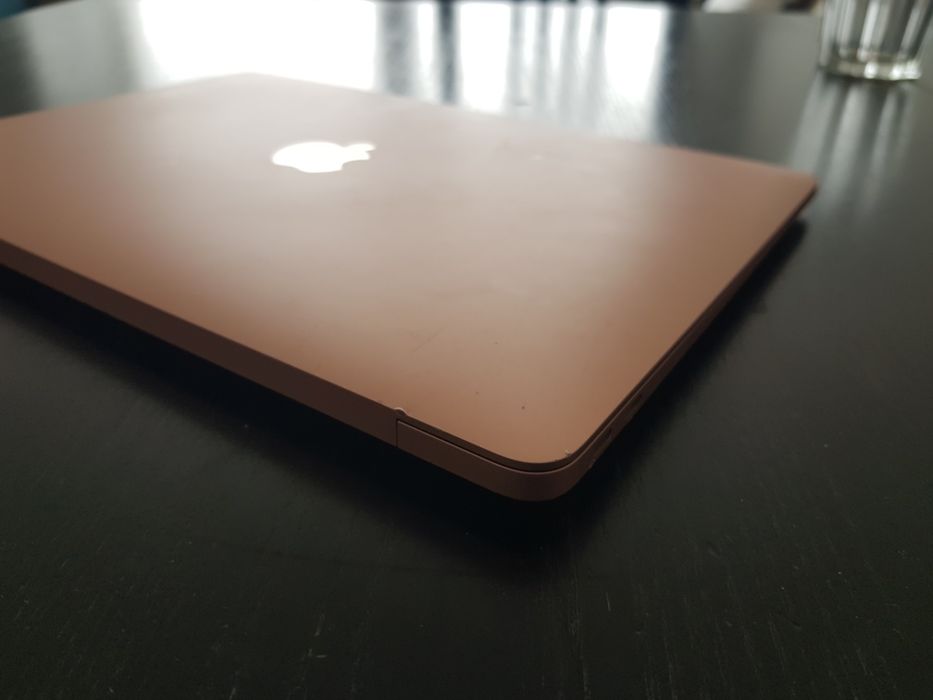 Macbook Air M1 8GB 256ssd Szybka sprzedaz