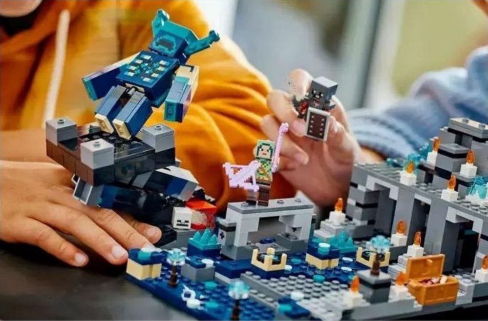 Набір Lego Minecraft The Deep Dark Battle Лего майнкрафт My World