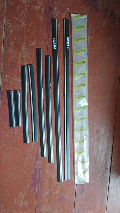 Комплект молдингів кузова ВАЗ 2101 - 2107, консоль, борода