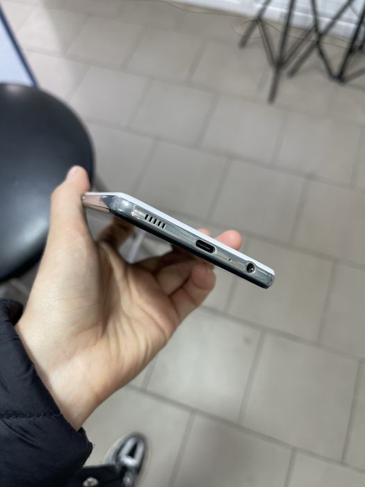 Мобільний телефон Samsung Galaxy A52 4/128 GB NFC швидка зарядка