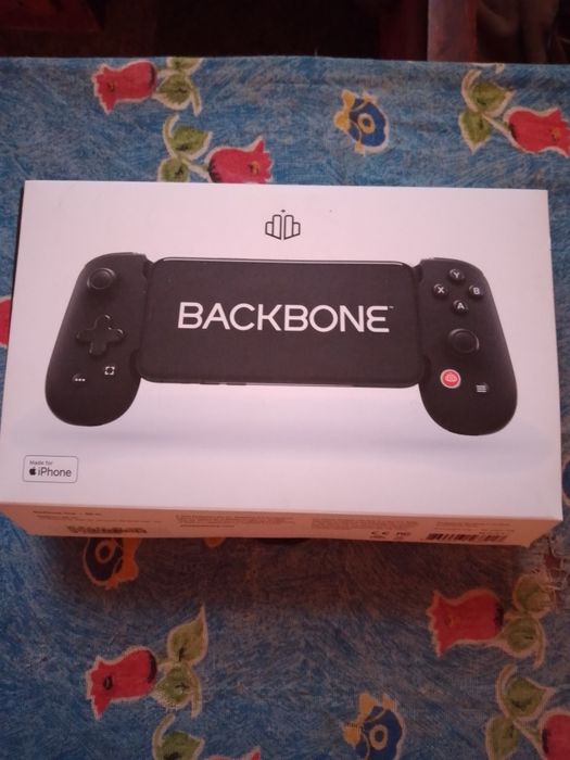 Продам коробок от геймпада