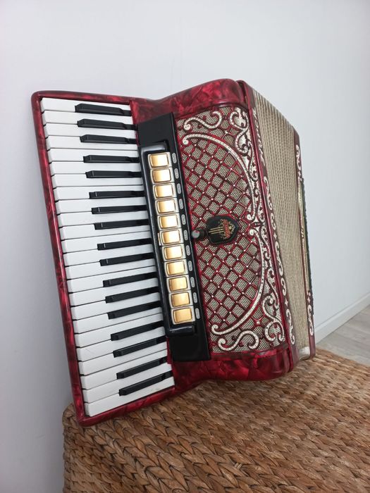 Akordeon Horch 120 Basów 4 Chòry