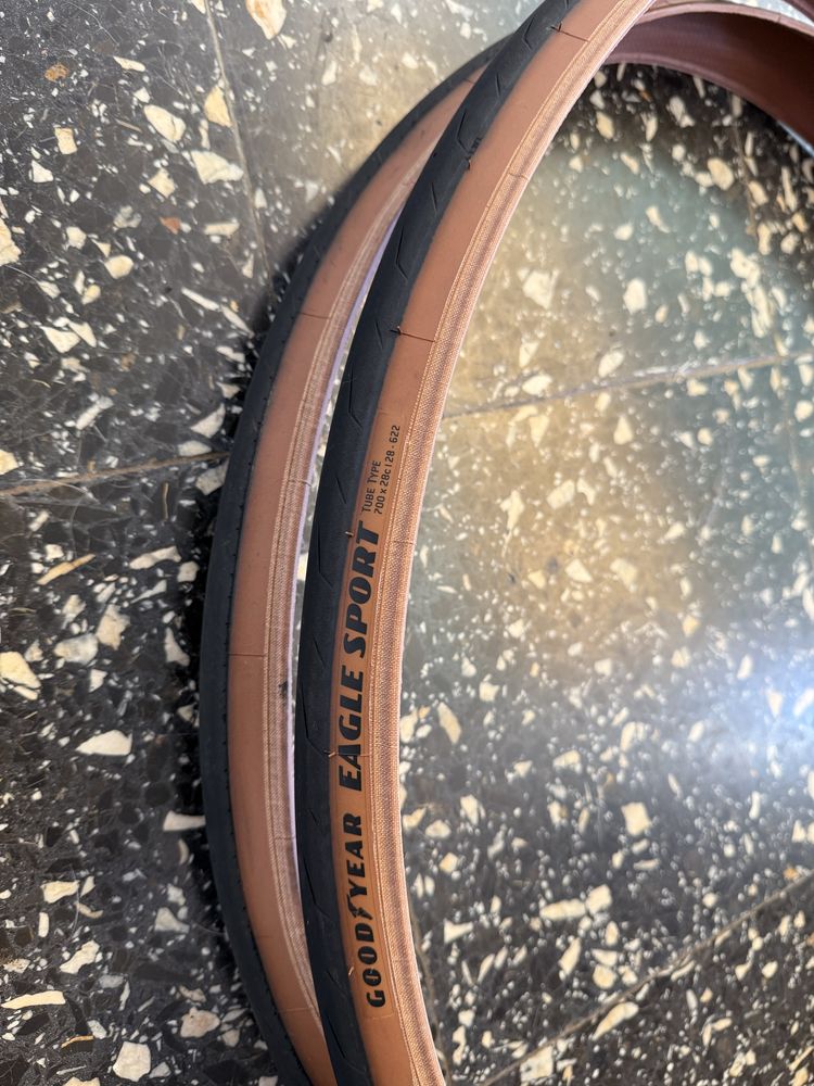 Pneus GOODYEAR EAGLE SPORT 700x28x28