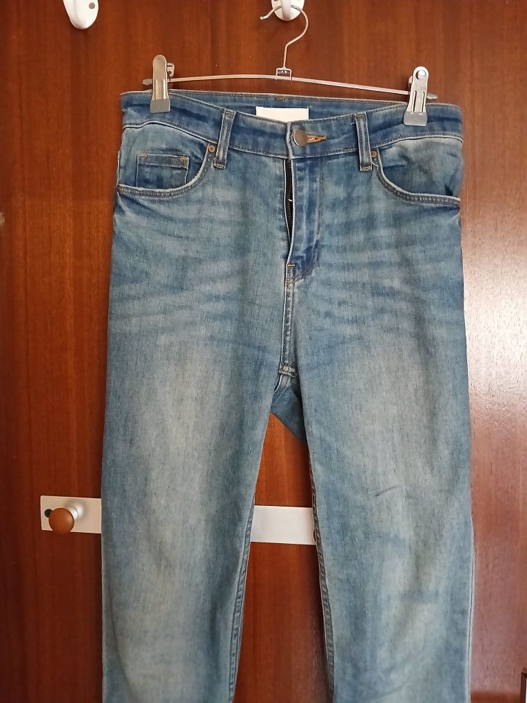 Calça de ganga tam 34 marca H&M