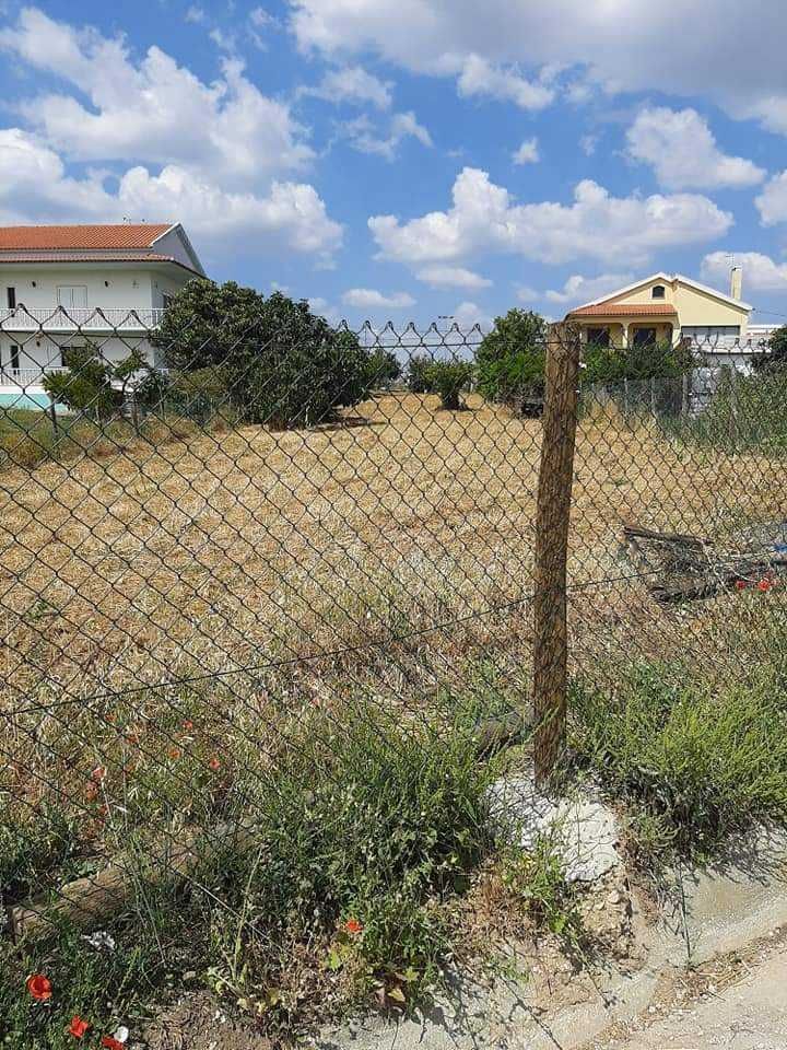 Terreno para construção localizado em Casal Pinheiro