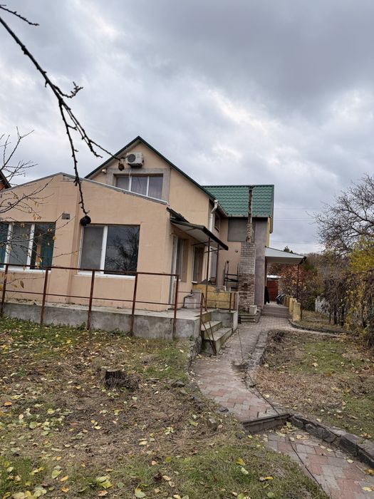 Дом в Ямбурге со своим берегом