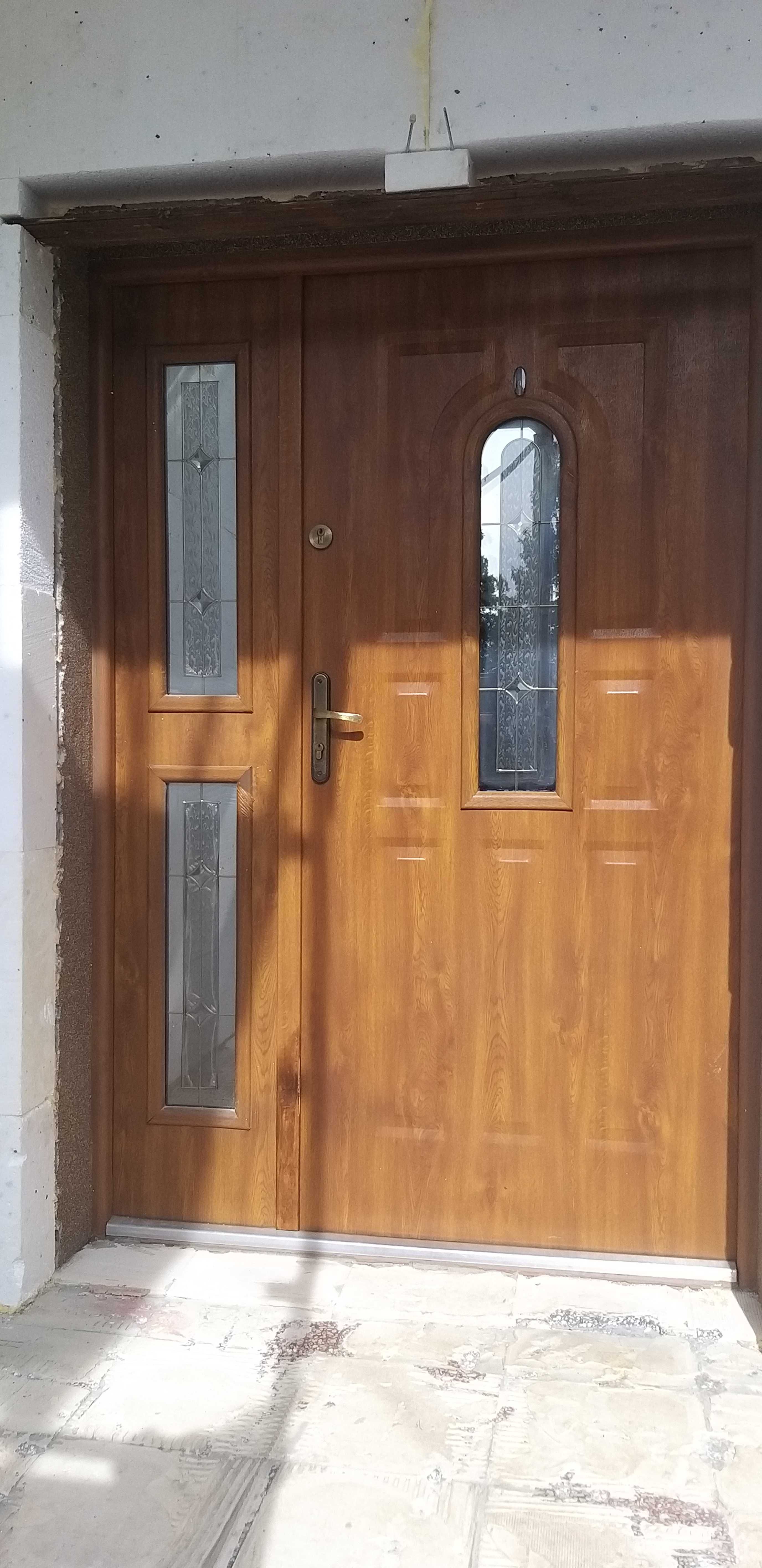 Drzwi zewnętrzne z dostawką