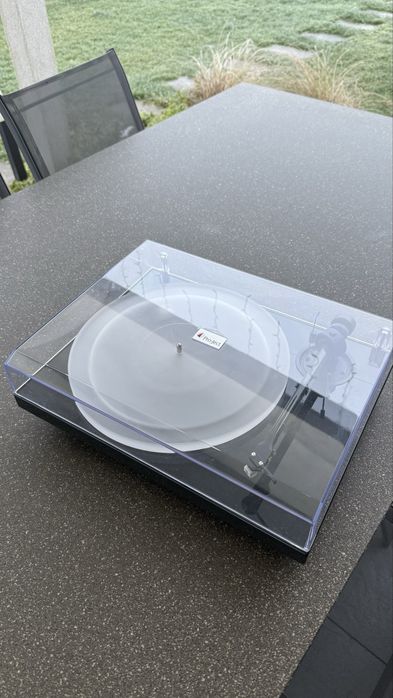 Gramofon Pro-ject 1-X Pression III zadbany komplet carbon