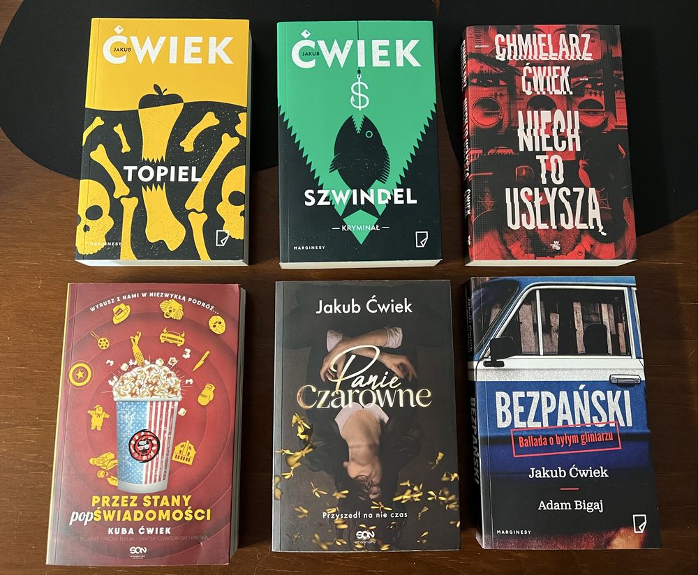 Jakub Ćwiek. Kolekcja 18 książek