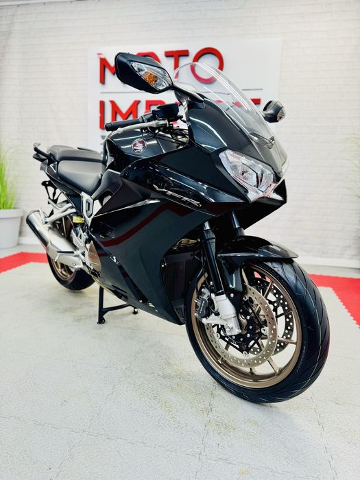 Мотоцикл Honda VFR800F 197 км пробіг в оригіналі тільки з Японії