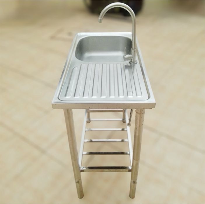 Lava-louca inox com estrutura