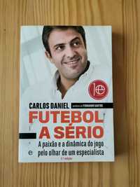 Livro Futebol a Sério de Carlos Daniel