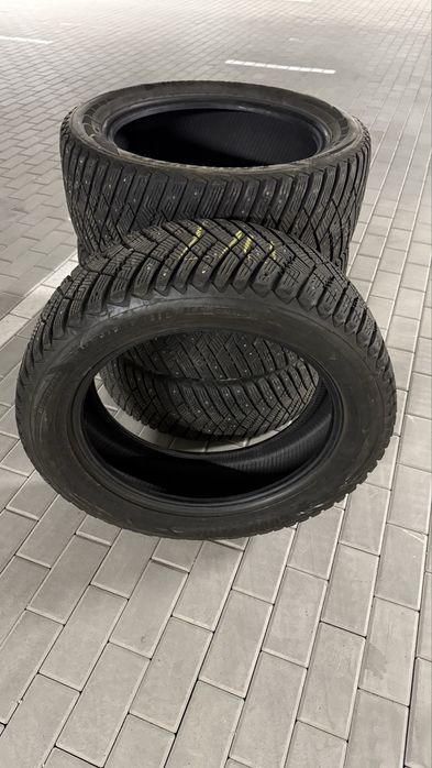 Продам резину Goodyear UltraGrip Ice SUV 255/50 R19 107T