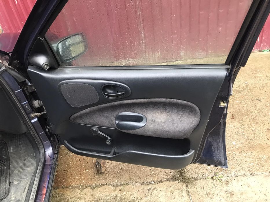 Продам форт ескорт 1995рік