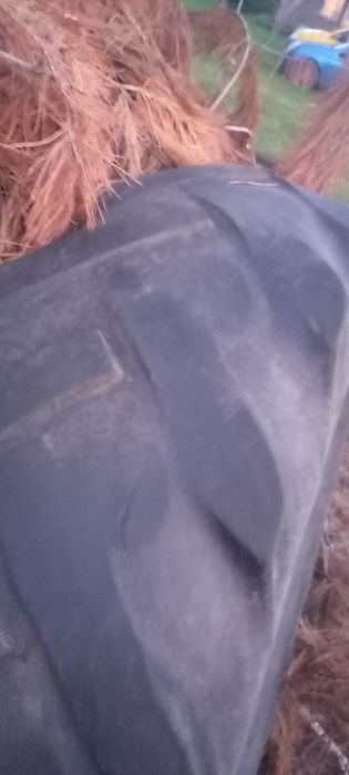 Opona rolnicza 16.9 R28 kombajn ciagnik ursus zetor case
