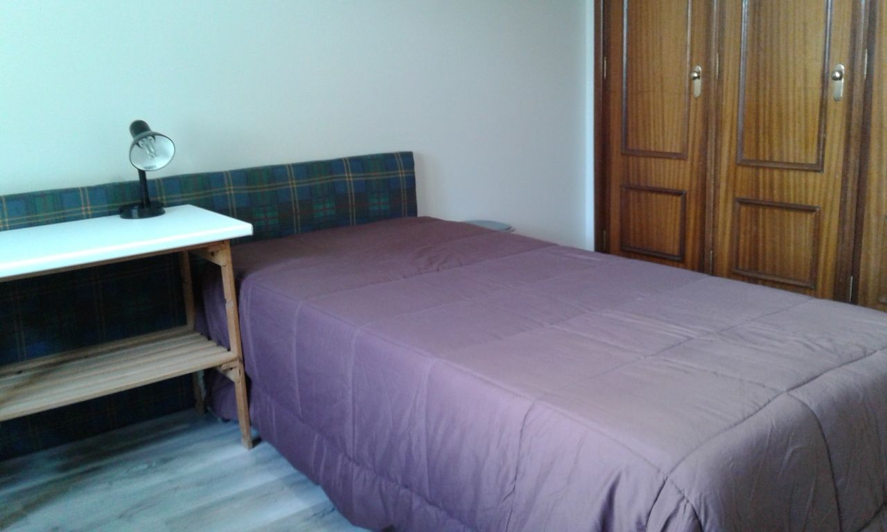 Arrendo quarto ao Arrábida