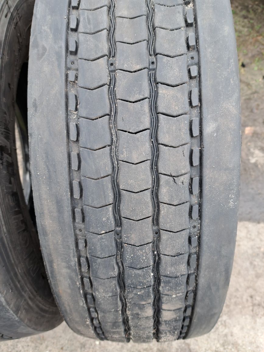 Opony 245/70r17.5