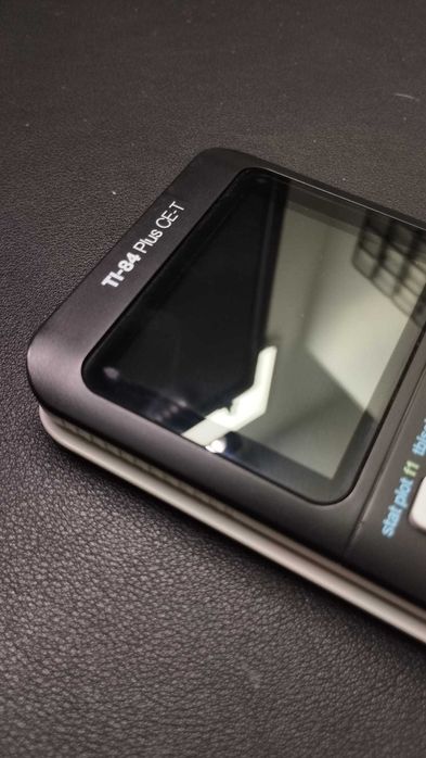 Calculadora Texas TI-84 Plus CE-T