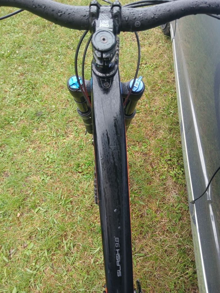 Rower wyczynowy Trek Slash 9.8 carbon