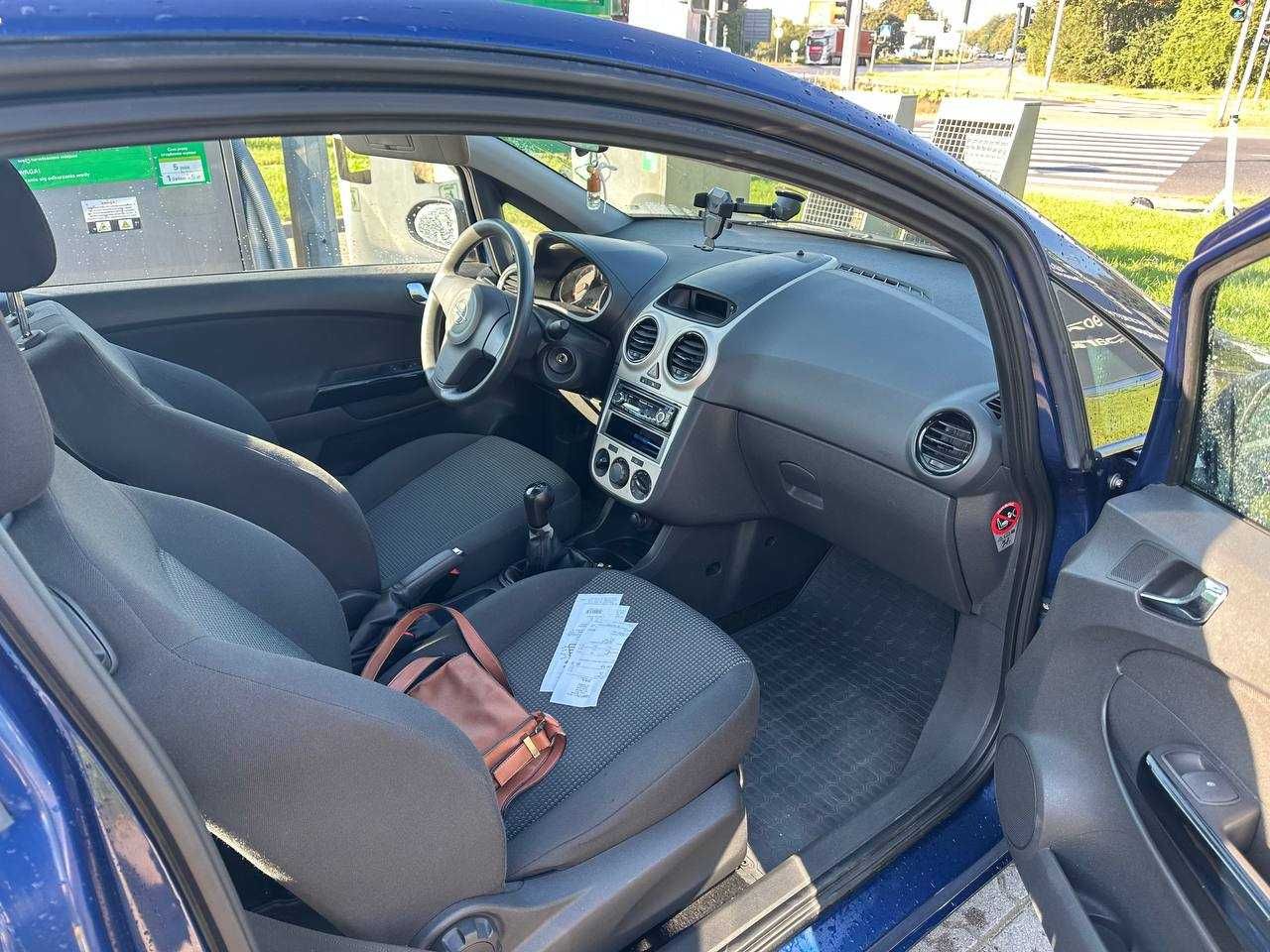 Sprzedam tanio opel corsa D 2007