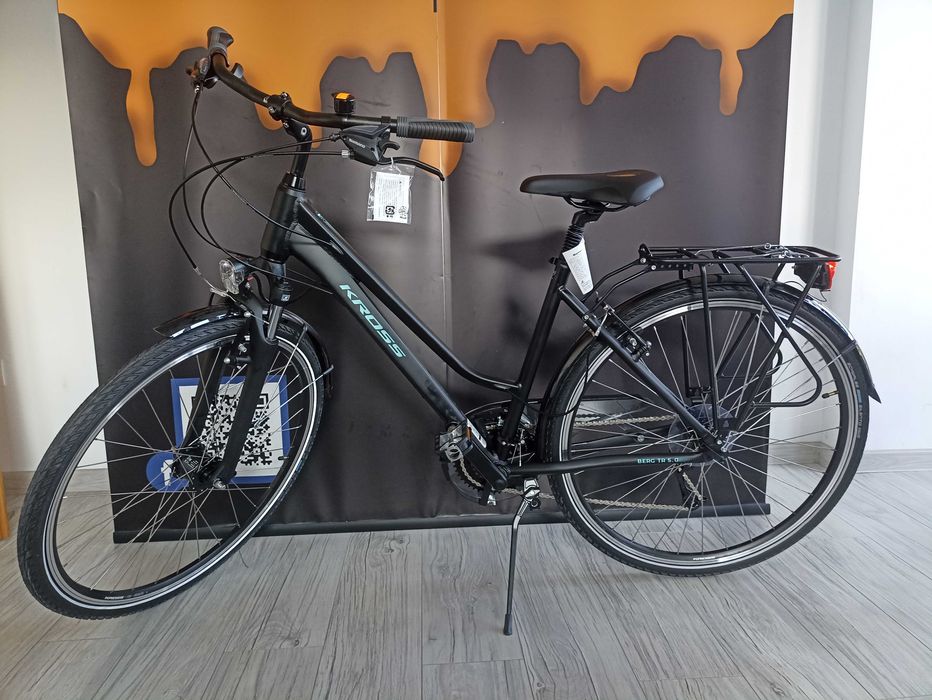 Rower Trans Berg 5.0 Damski kolor czarno-turkusowy koło 28" rama 19"