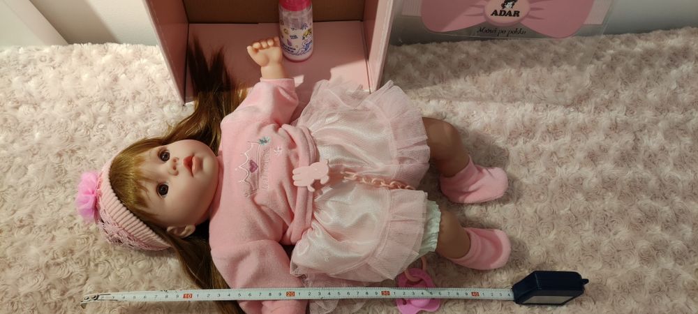 Lalka prawie jak nowa