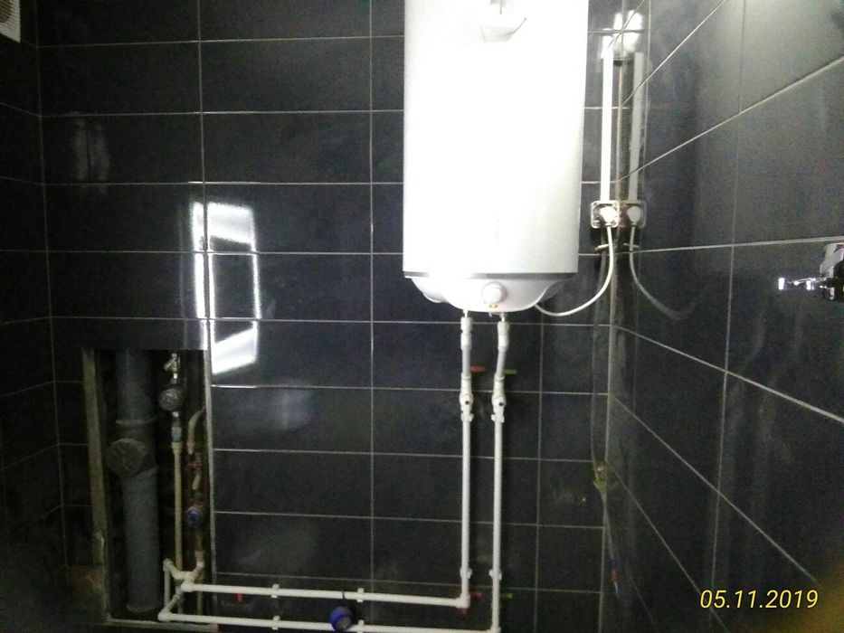 Сантехник монтаж бойлера водопровода отопления инсталляции