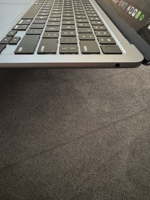 Macbook Air M2 - 16gb / 512ssd - 2022 -13.6”